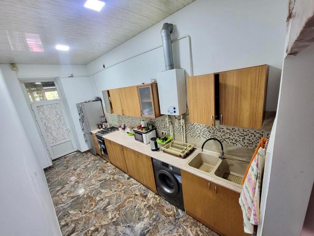 Karson Guest House And Tours Jereván Kültér fotó